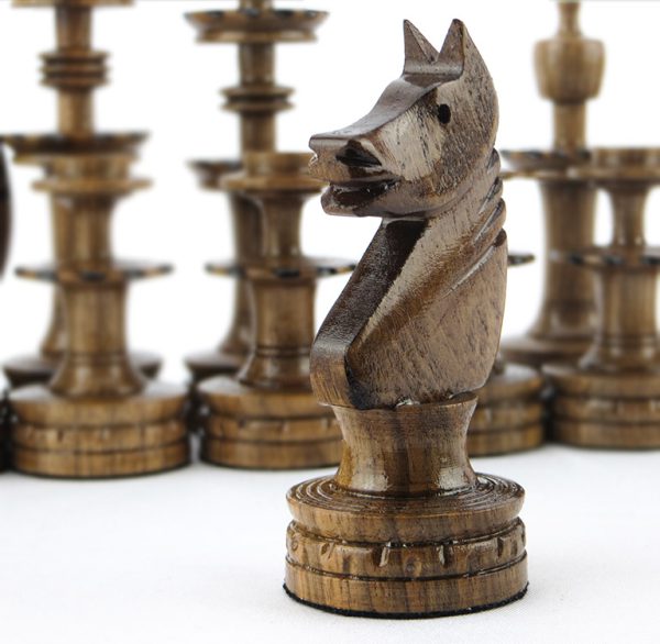 مهره شطرنج چوبی کلاه دار طرح زیویه