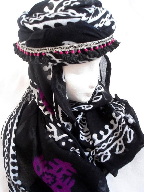 روسری سنتی کردستان نخی سایز 1.35 رنگ مشکی- بنفش