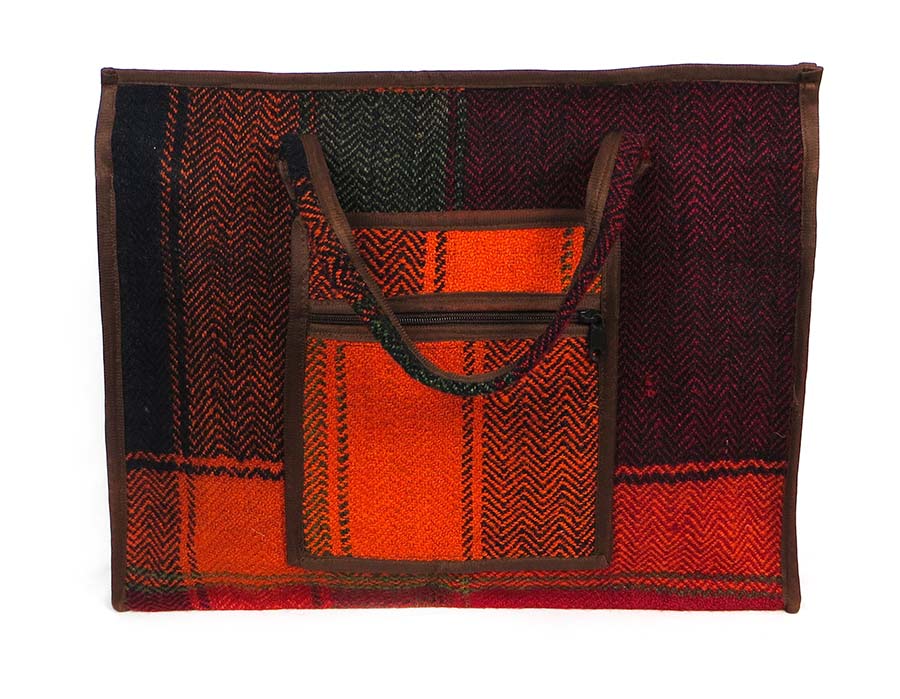 ساک دستی جاجیم کردستان کد 107 ساک دستی جاجیم کردستان کد 107