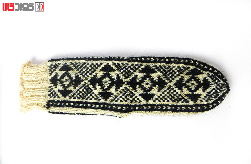 جوراب پشمی مردانه دستبافت سنتی کردستان کد 103 جوراب پشمی مردانه دستبافت سنتی کردستان کد 103