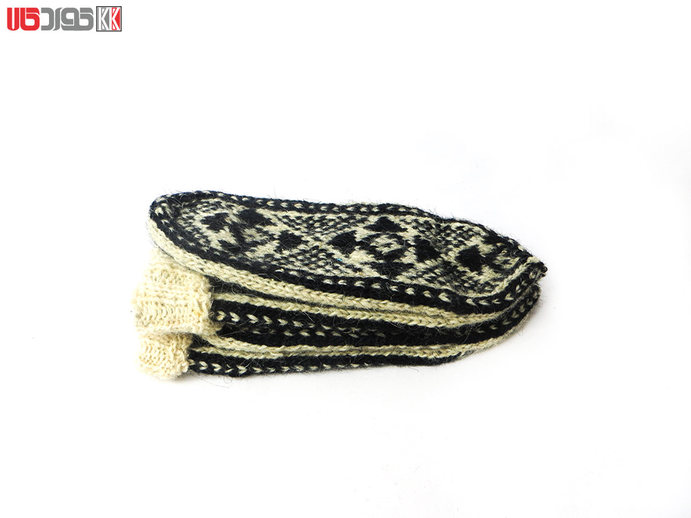 جوراب پشمی مردانه دستبافت سنتی کردستان کد 103 جوراب پشمی مردانه دستبافت سنتی کردستان کد 103