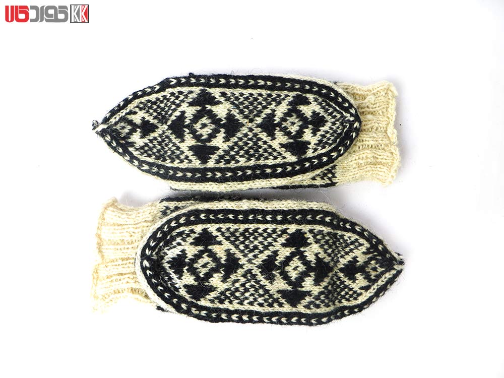 جوراب پشمی مردانه دستبافت سنتی کردستان کد 103 جوراب پشمی مردانه دستبافت سنتی کردستان کد 103