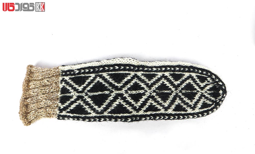 جوراب پشمی مردانه دستبافت سنتی کردستان کد 106 جوراب پشمی مردانه دستبافت سنتی کردستان کد 106