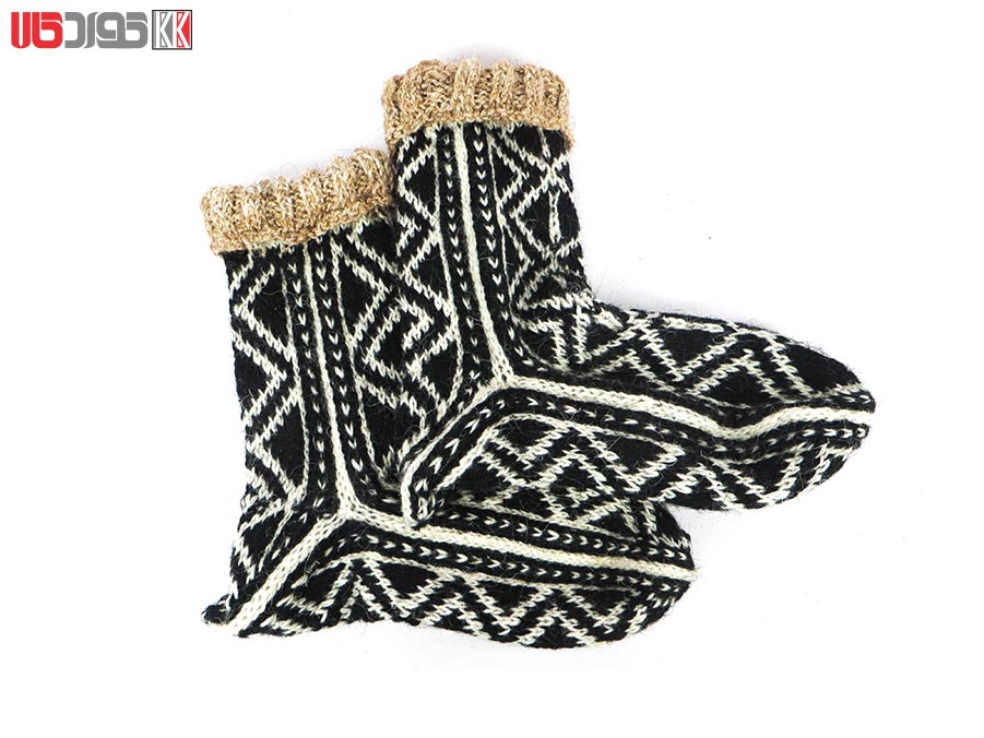 جوراب پشمی مردانه دستبافت سنتی کردستان کد 106 جوراب پشمی مردانه دستبافت سنتی کردستان کد 106