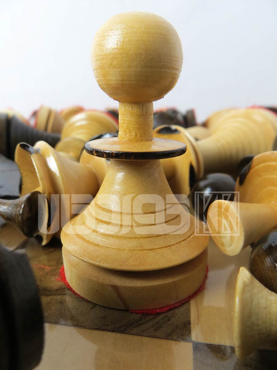 مهره شطرنج چوبی ساده طرح زریبار مهره شطرنج چوبی ساده طرح زریبار