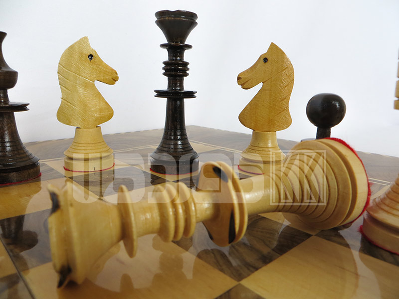مهره شطرنج چوبی ساده طرح زریبار مهره شطرنج چوبی ساده طرح زریبار