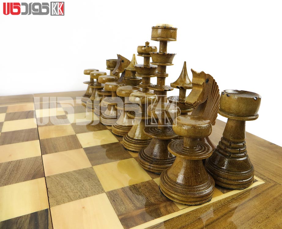 مهره شطرنج چوبی کلاه دار طرح سیروان مهره شطرنج چوبی کلاه دار طرح سیروان