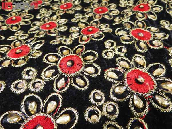 جلیقه زنانه سنتی کردستان طرح گلدوزی رنگ قرمز- طلایی