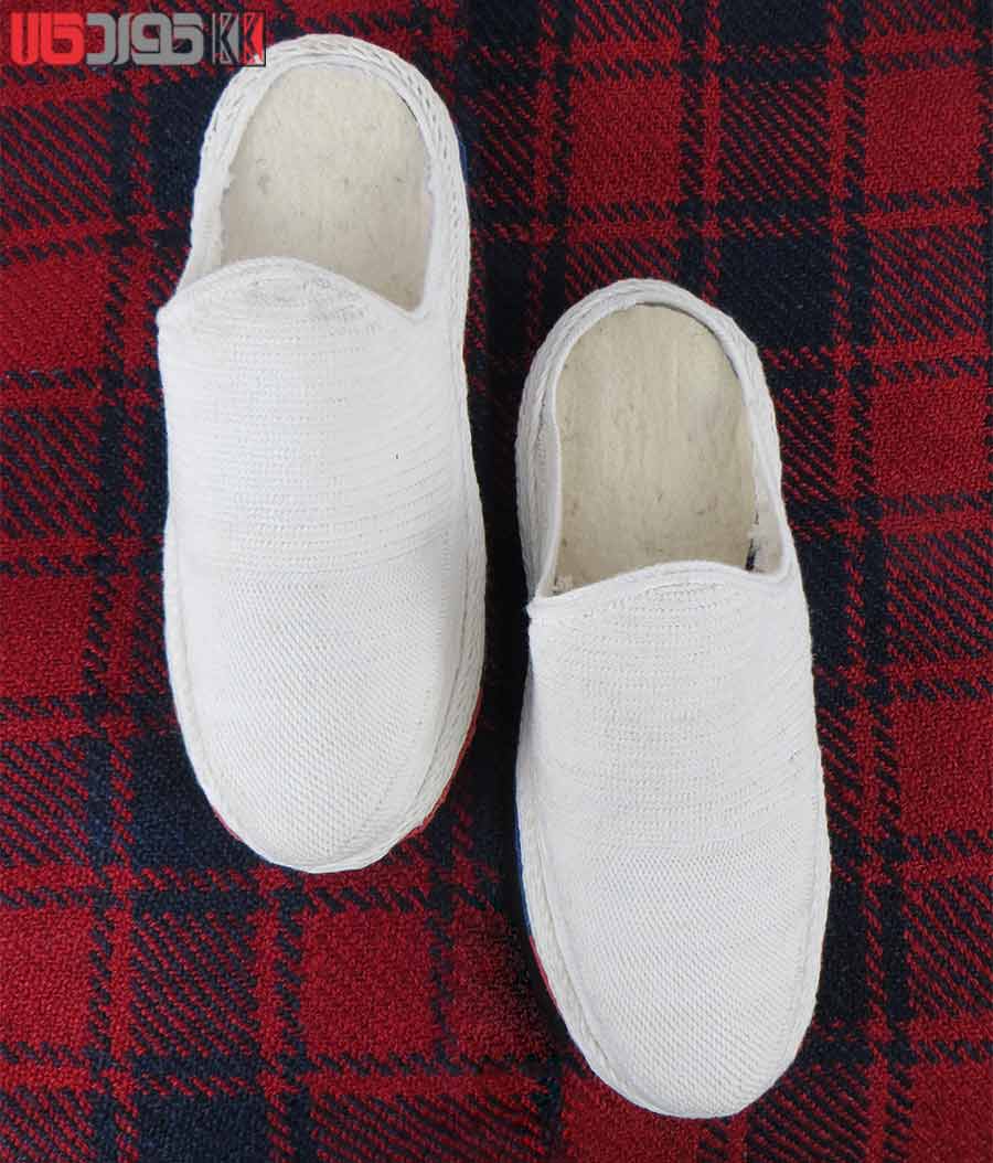 گیوه روفرشی زنانه مدل کلاش کردستان رنگ سفید