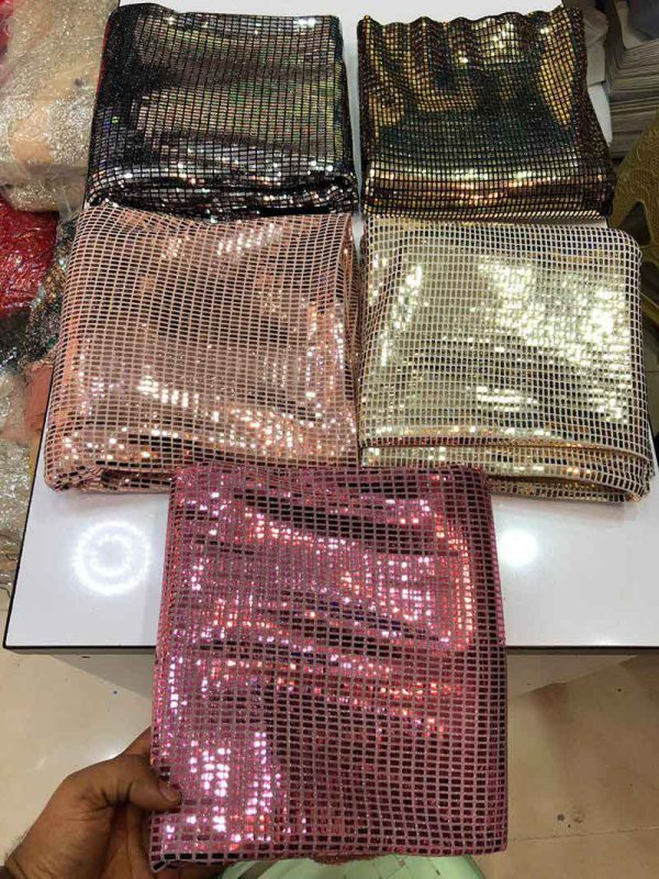 پارچه لمه آینه ای رنگ بژ 2 متری کد 101