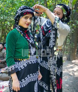 خرید پارچه کردی