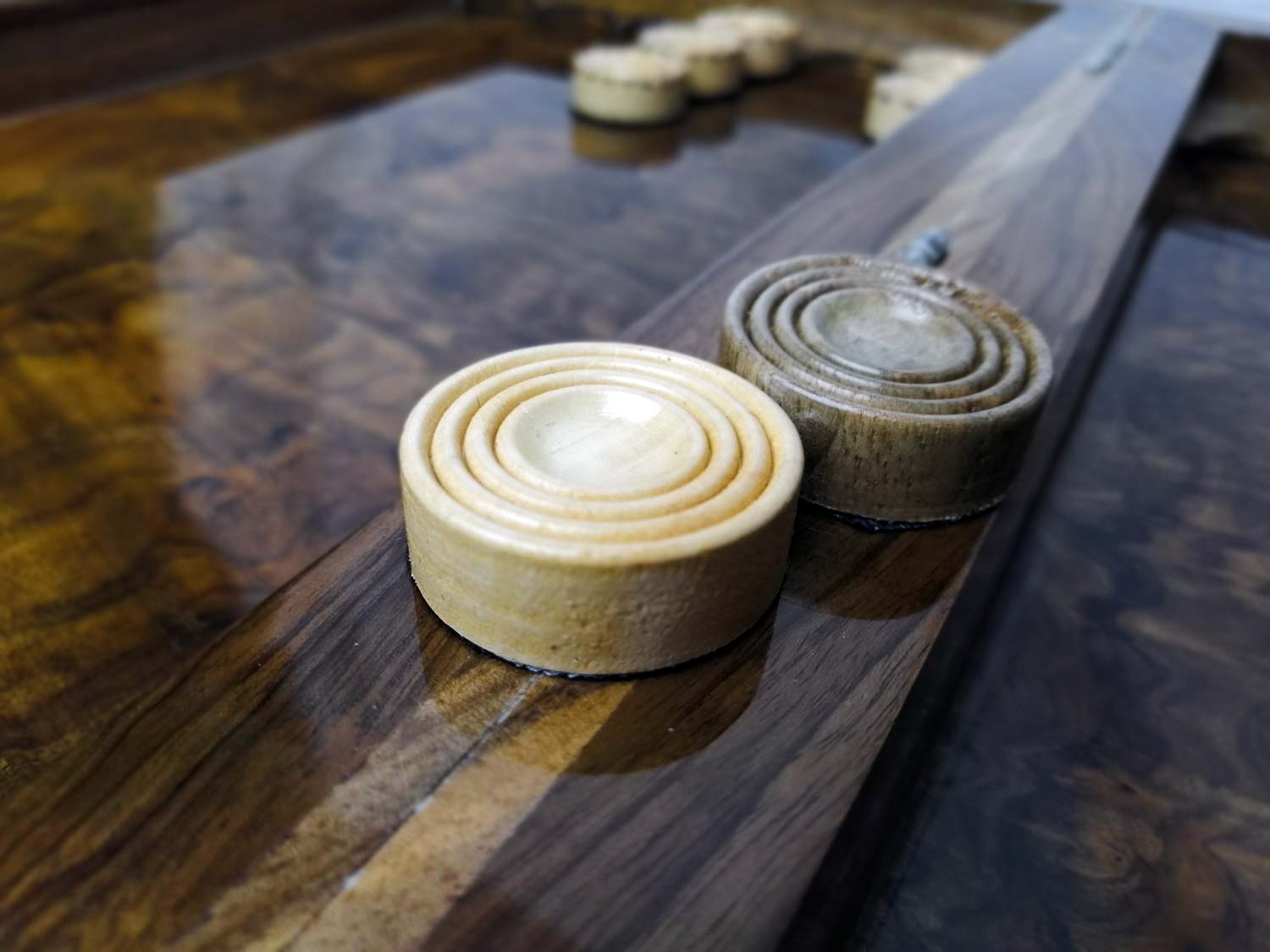 مهره تخته نرد چوبی خودرنگ کد 101 مهره تخته نرد چوبی خودرنگ کد 101