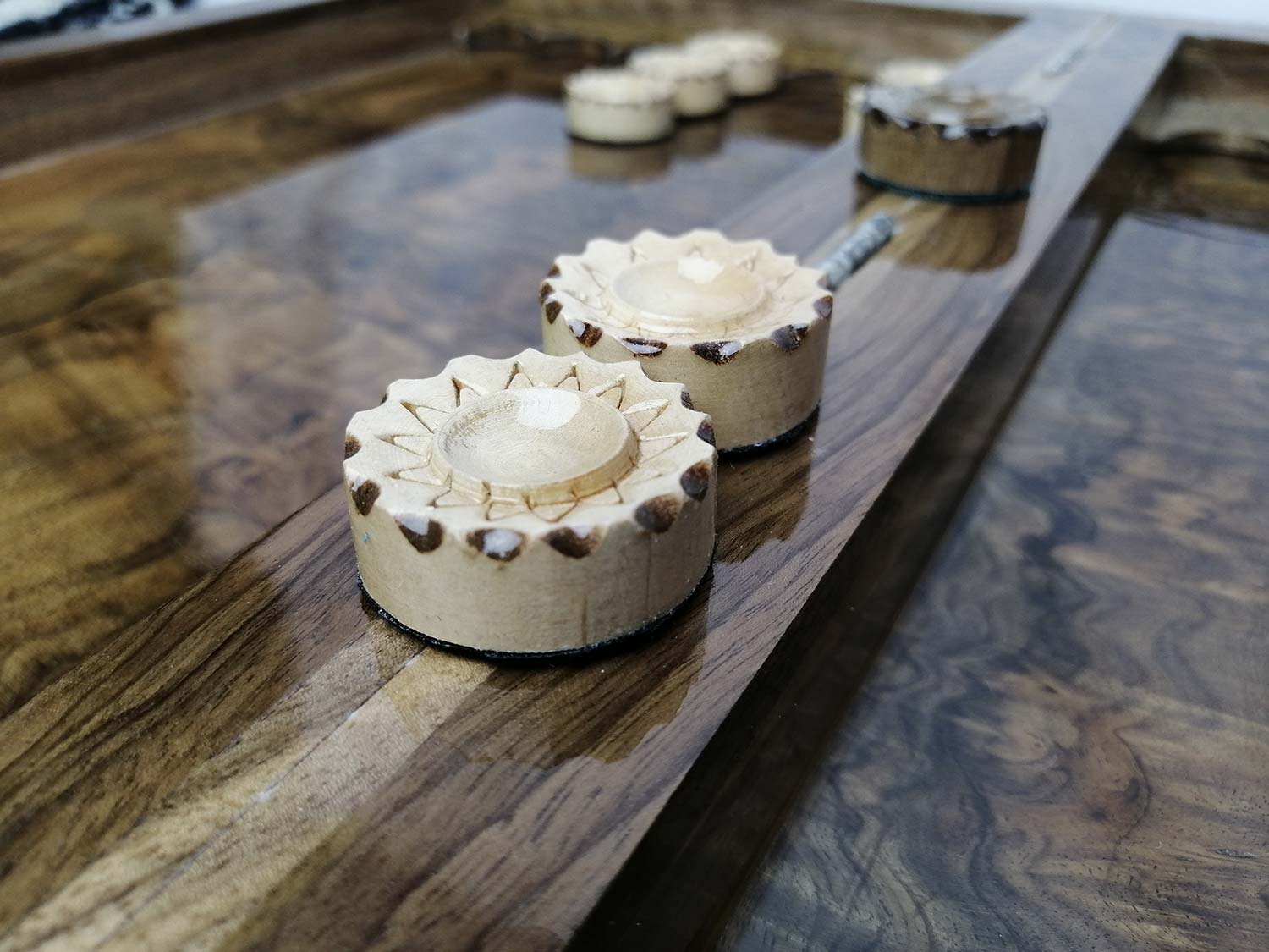 مهره تخته نرد چوبی نبت کاری کد 102 مهره تخته نرد چوبی نبت کاری کد 102