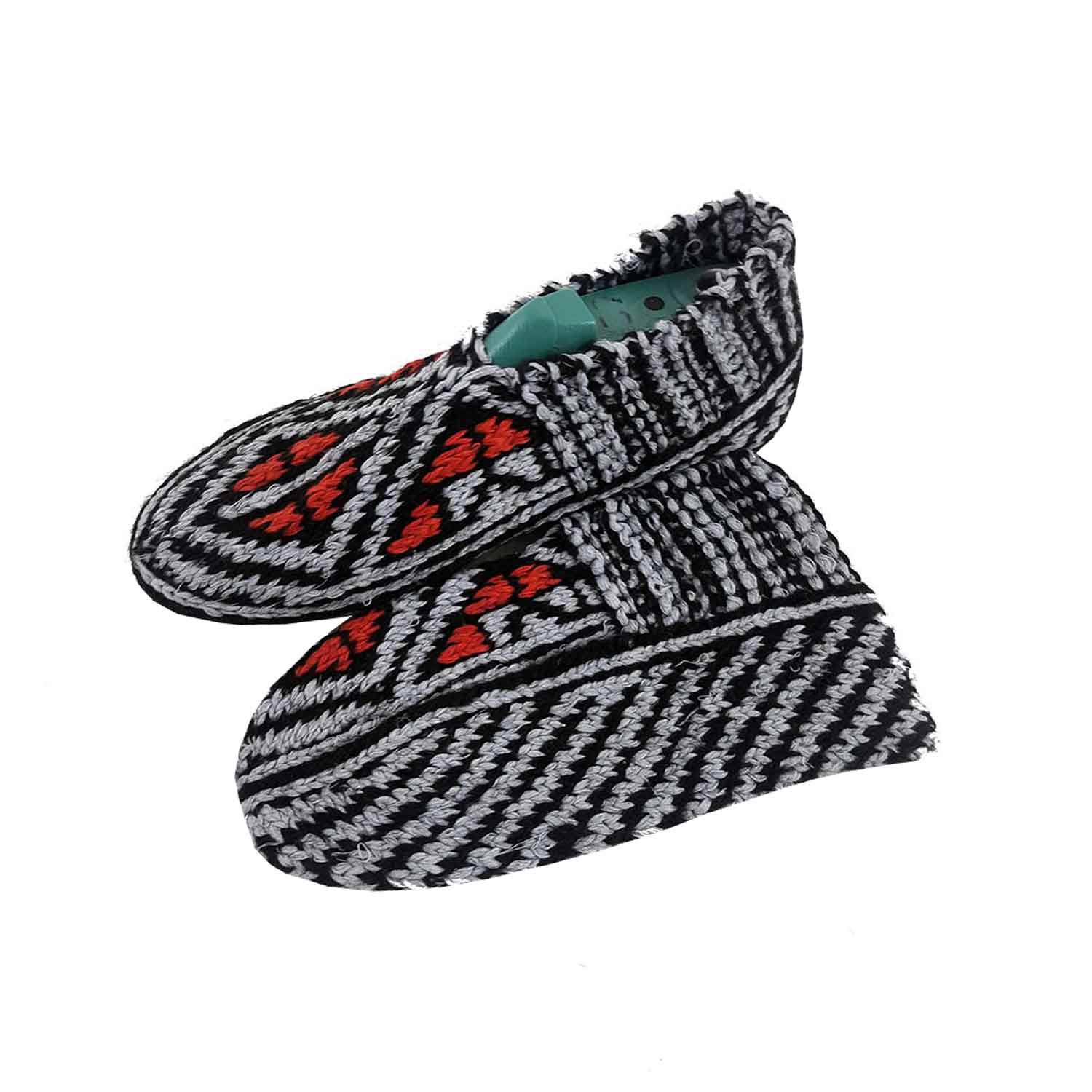 جوراب بافتنی کاموایی زنانه کردستان کد 15 جوراب بافتنی کاموایی زنانه کردستان کد 15