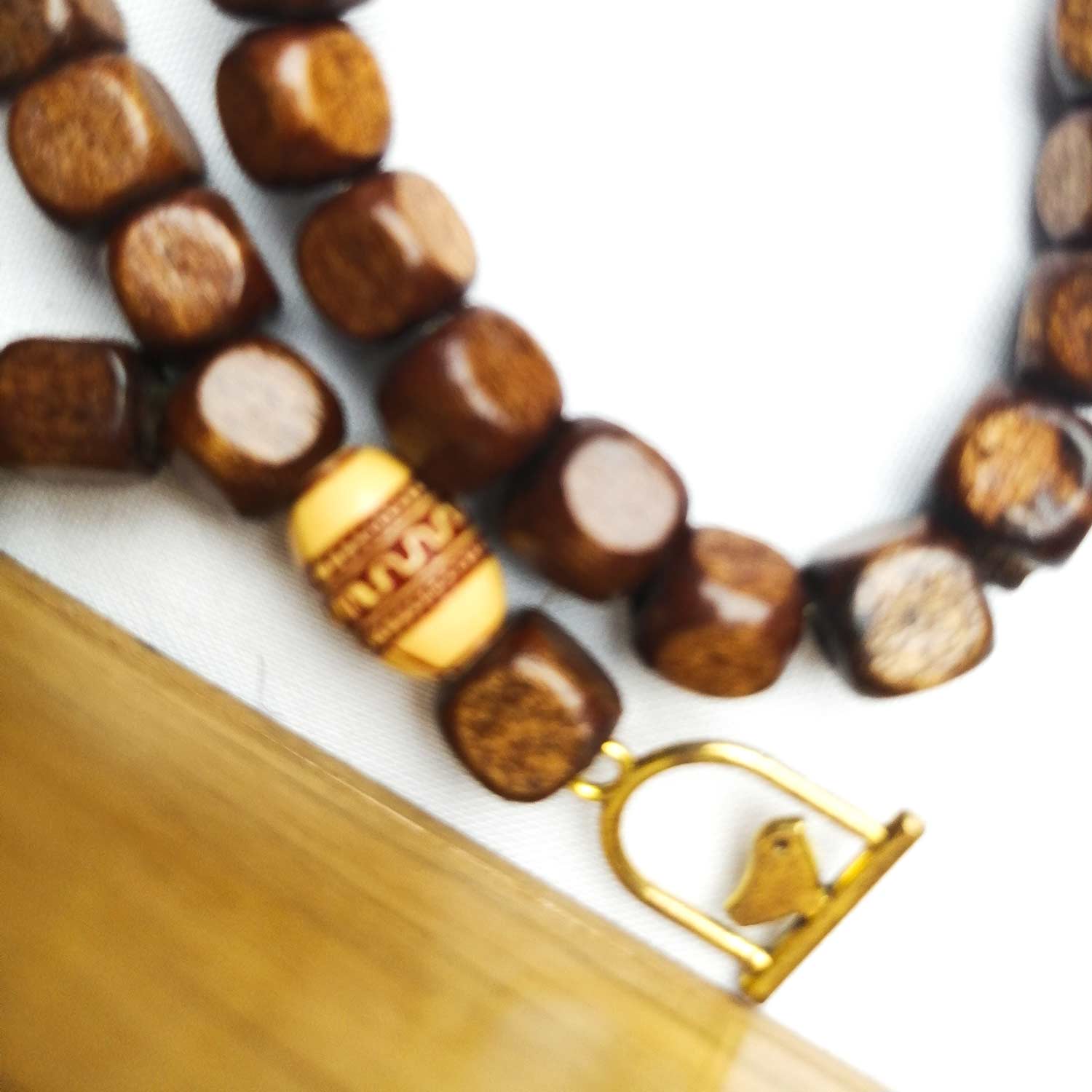 گردنبند چوبی طرح مرغ آمین کد 103 گردنبند چوبی طرح مرغ آمین کد 103
