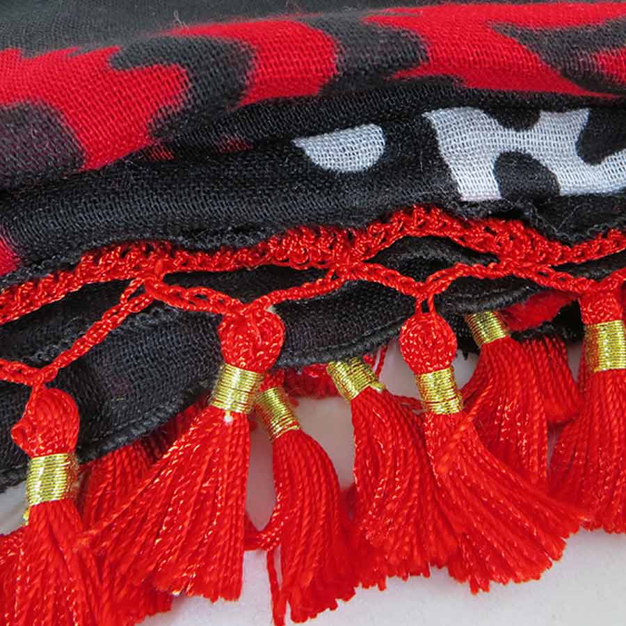 روسری سنتی کردستان رنگ قرمز منگوله ی قرمز 1.5 متری روسری سنتی کردستان رنگ قرمز منگوله ی قرمز 1.5 متری