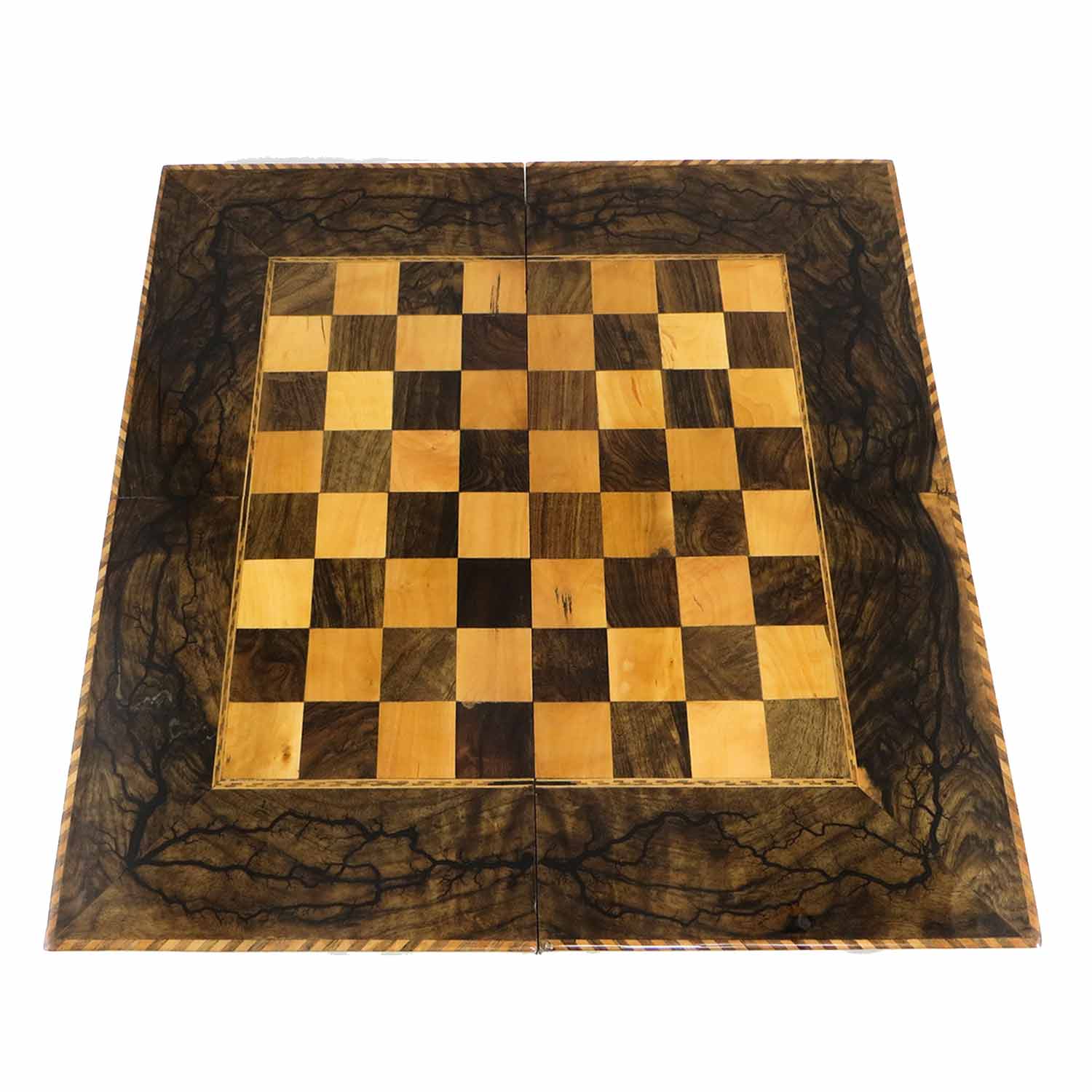 تخته نرد سنندج پشت صفحه شطرنج داخل ریشه طرح لیختنبرگ کد 37 تخته نرد سنندج پشت صفحه شطرنج داخل ریشه طرح لیختنبرگ کد 37