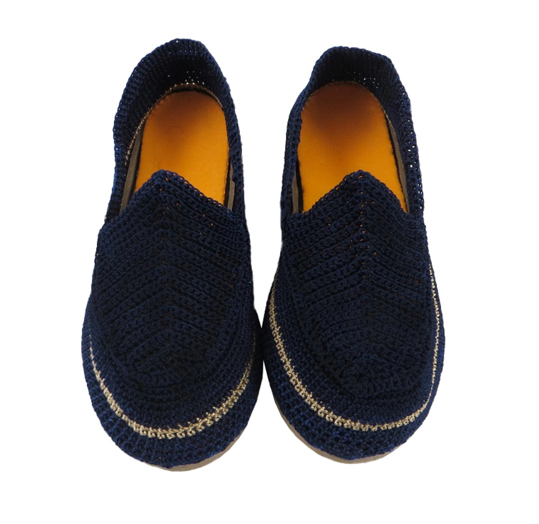 گیوه بچه گانه دستباف کردستان سایز 27 کد 130 گیوه بچه گانه دستباف کردستان سایز 27 کد 130