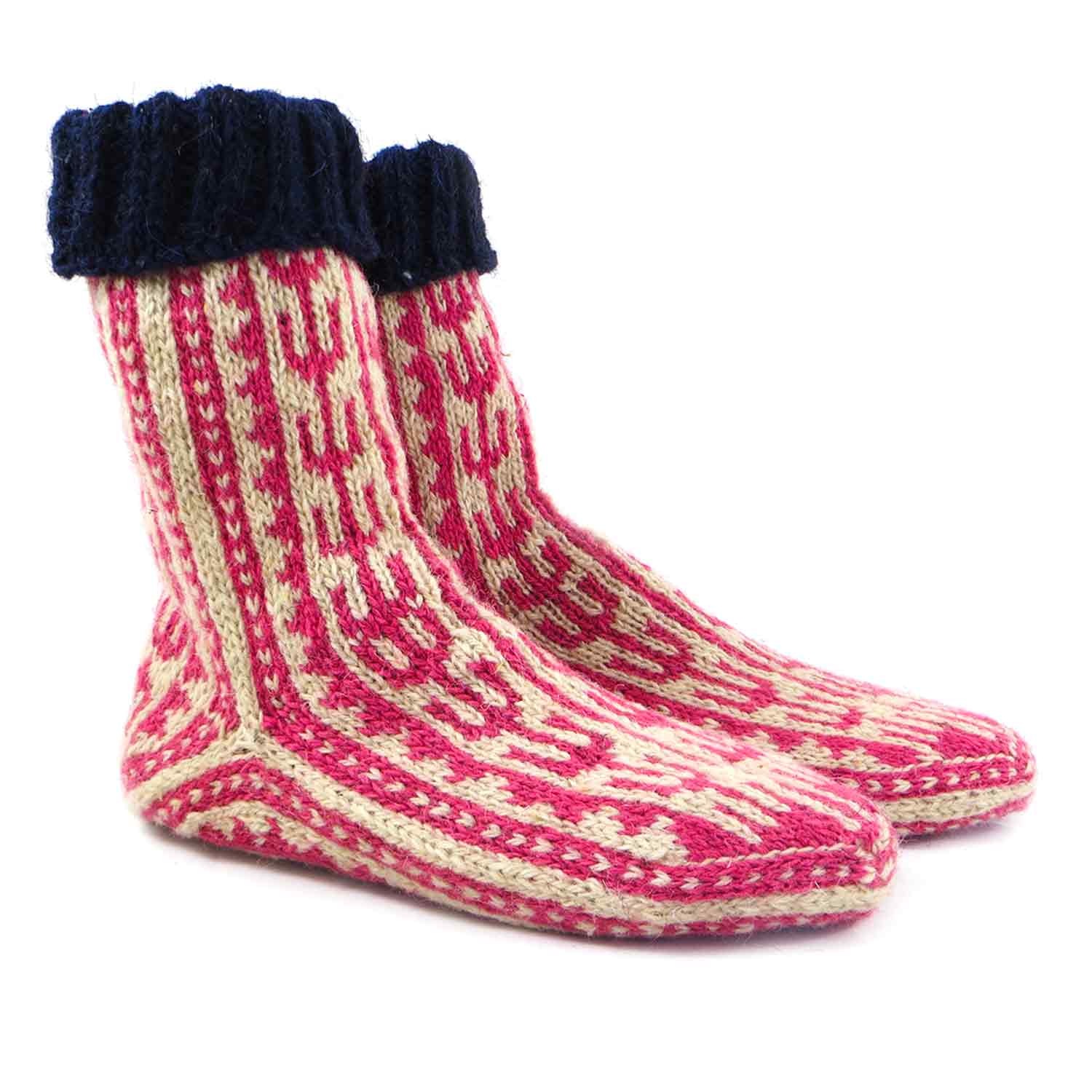 جوراب پشمی دستباف سنتی کردستان کد 143 سایز 39-40 جوراب پشمی دستباف سنتی کردستان کد 143 سایز 39-40