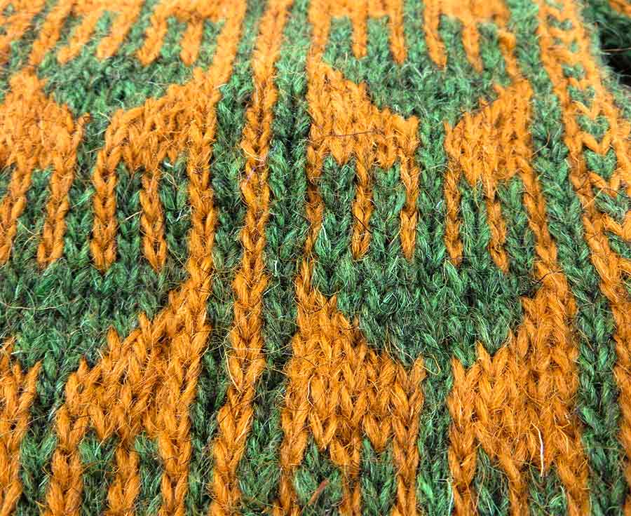 جوراب پشمی دستباف سنتی کردستان کد 146 سایز 40-41 جوراب پشمی دستباف سنتی کردستان کد 146 سایز 40-41