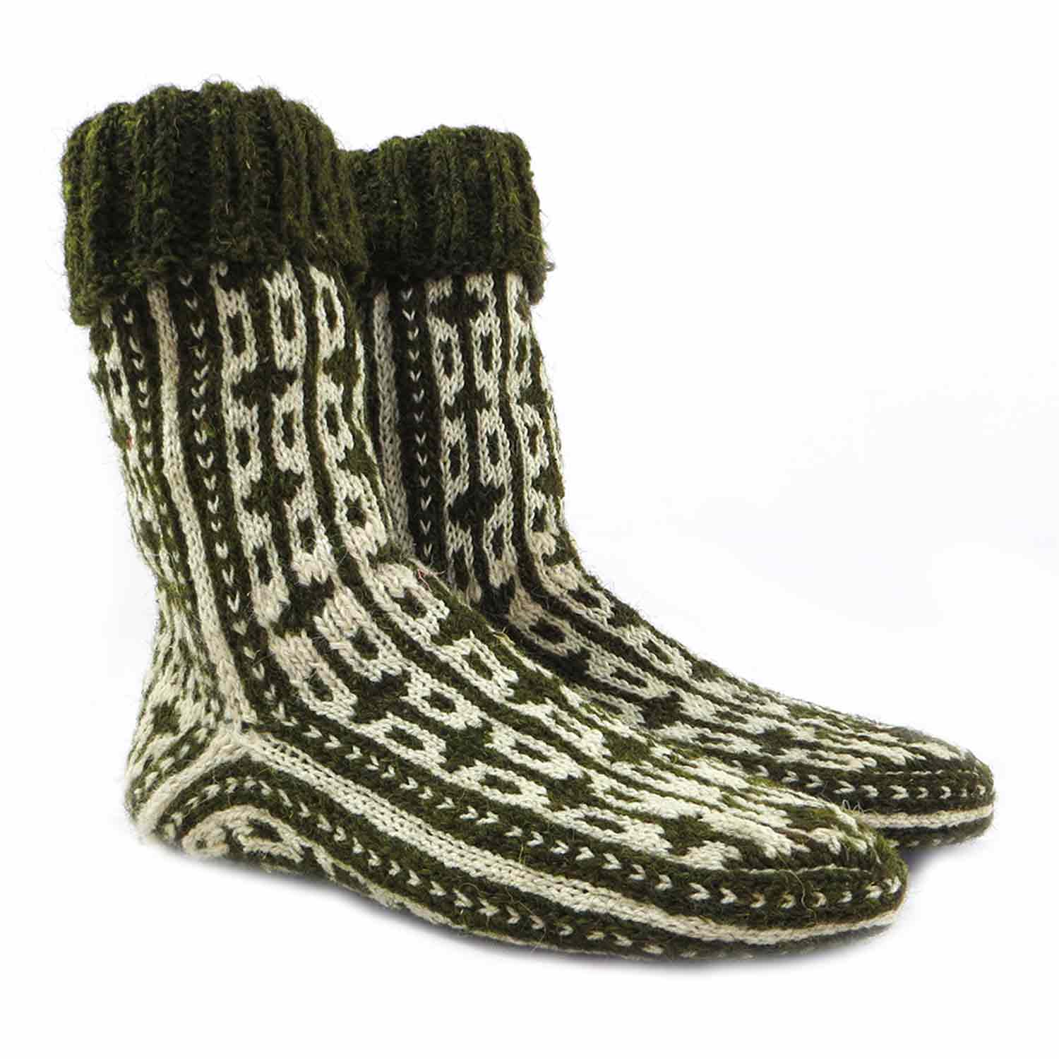 جوراب پشمی دستباف سنتی کردستان کد 150 سایز 40-41 جوراب پشمی دستباف سنتی کردستان کد 150 سایز 40-41