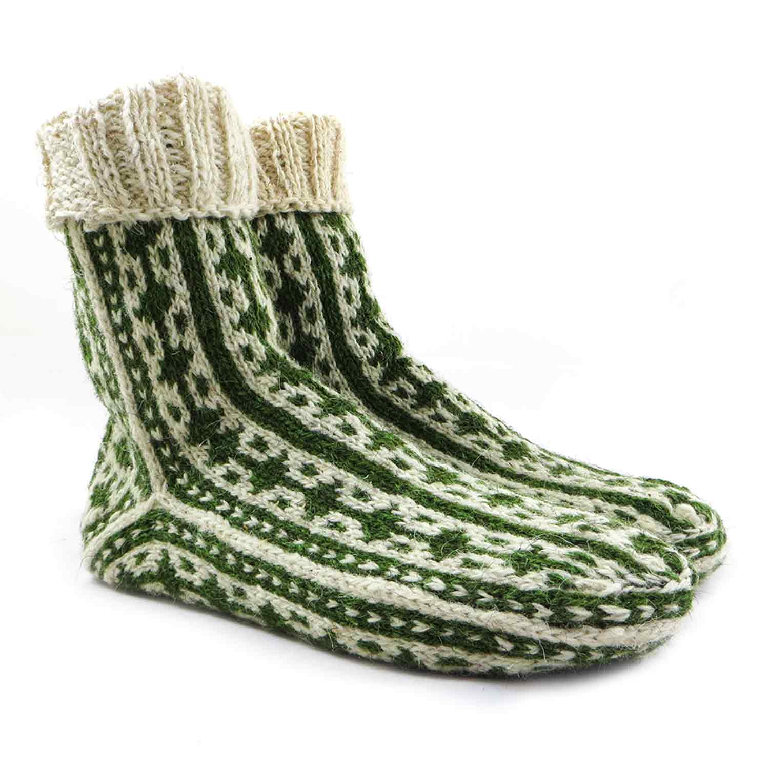 جوراب پشمی دستباف سنتی کردستان کد 185 سایز 41-42 جوراب پشمی دستباف سنتی کردستان کد 185 سایز 41-42