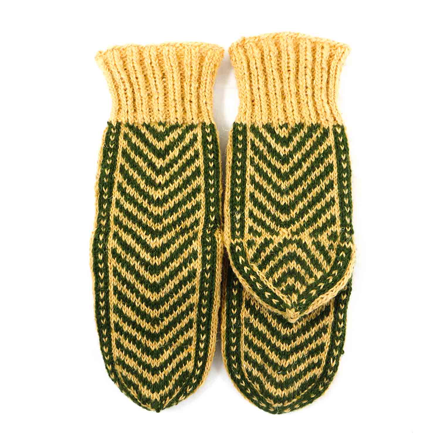 جوراب پشمی دستباف سنتی کردستان کد 176 سایز 42-43 جوراب پشمی دستباف سنتی کردستان کد 176 سایز 42-43