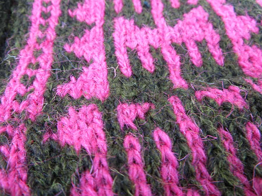 جوراب پشمی دستباف سنتی کردستان کد 209 سایز 41-42 جوراب پشمی دستباف سنتی کردستان کد 209 سایز 41-42