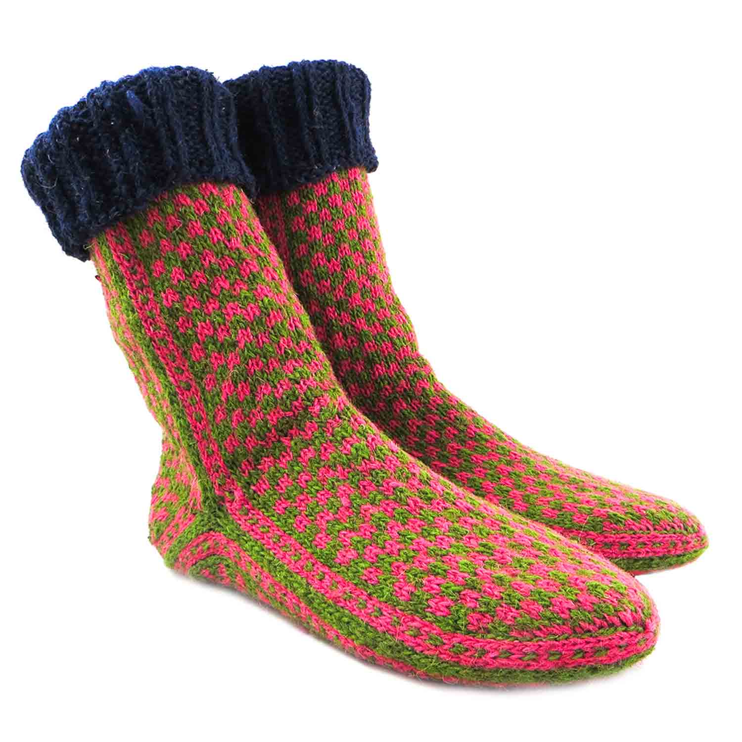 جوراب پشمی دستباف سنتی کردستان کد 204 سایز 41-42 جوراب پشمی دستباف سنتی کردستان کد 204 سایز 41-42