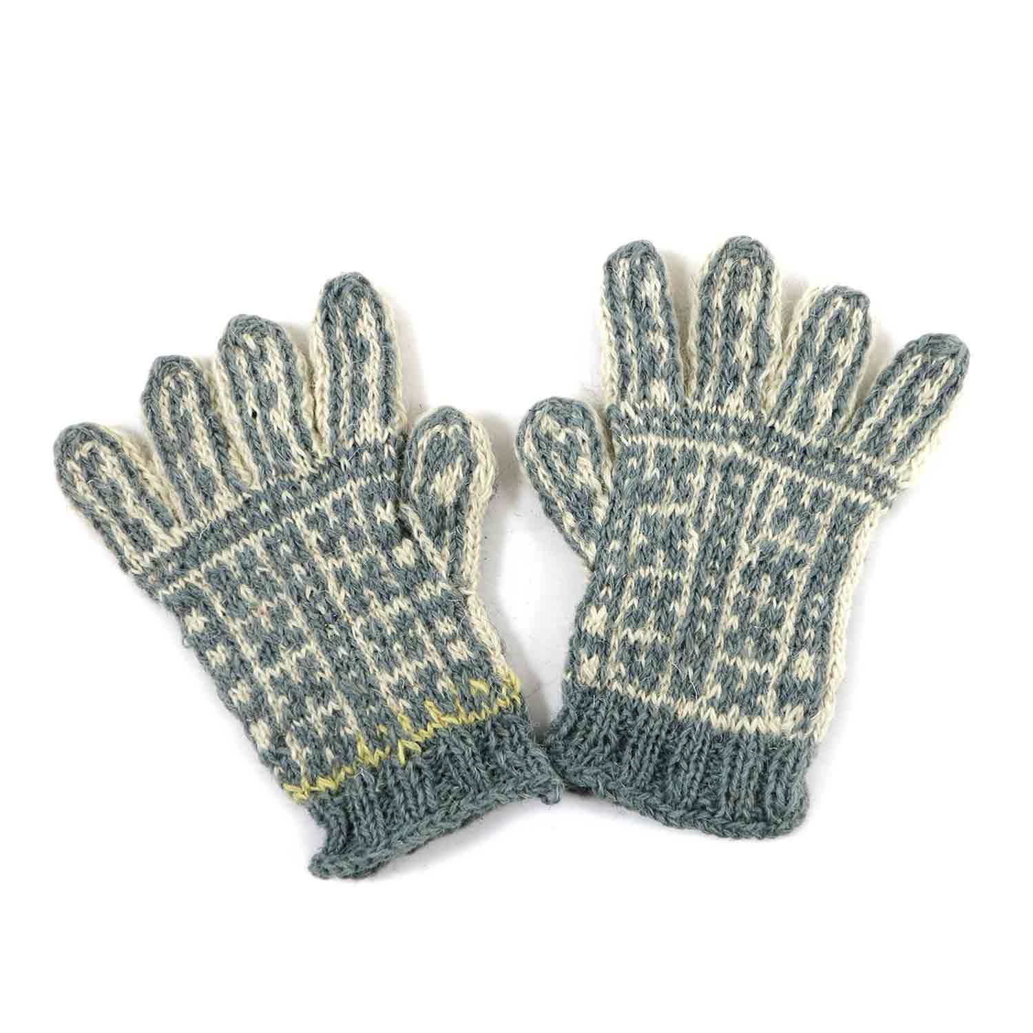 دستکش پشمی دستباف سنتی کردستان کد 113 سایز M دستکش پشمی دستباف سنتی کردستان کد 113 سایز M