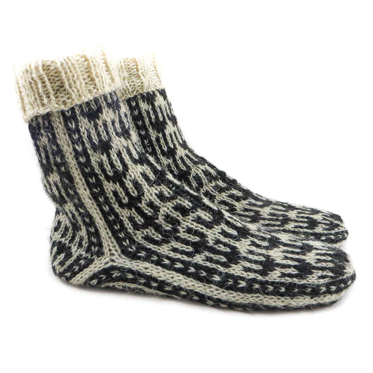 جوراب پشمی دستباف سنتی کردستان کد 252 سایز 40-41 جوراب پشمی دستباف سنتی کردستان کد 252 سایز 40-41